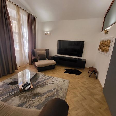 Appartement Monar Exclusive Center Free Parking In Garage à Košice Extérieur photo