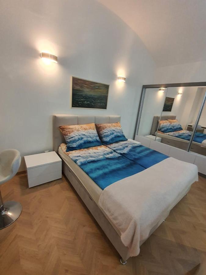 Appartement Monar Exclusive Center Free Parking In Garage à Košice Extérieur photo
