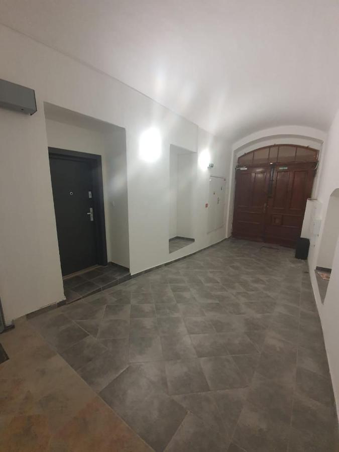 Appartement Monar Exclusive Center Free Parking In Garage à Košice Extérieur photo